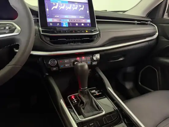 JEEP-COMMANDER-2025