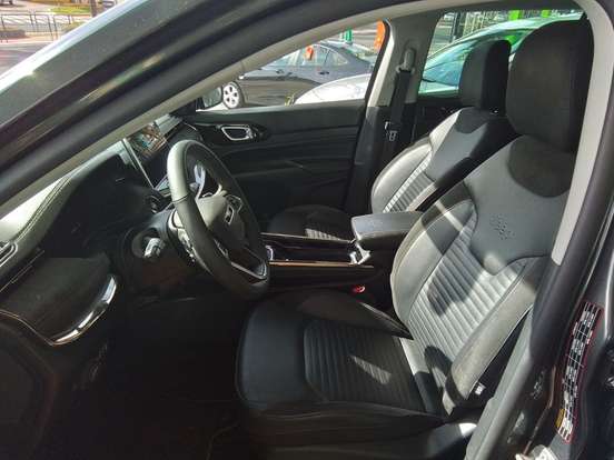 JEEP-COMMANDER-1.3 T270 TURBO FLEX LIMITED AT6 JEEP-COMMANDER-2025