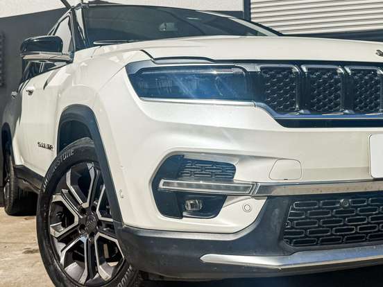 JEEP-COMMANDER-2022