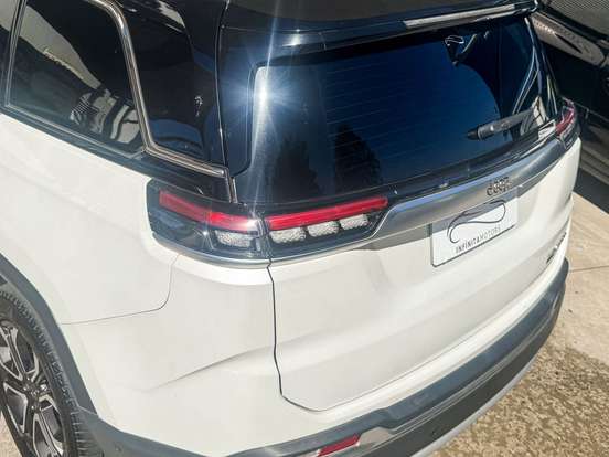 JEEP-COMMANDER-2022