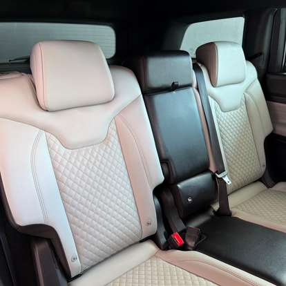 JEEP-COMMANDER-2023