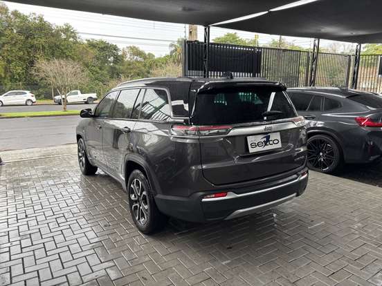 JEEP-COMMANDER-2022