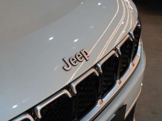 JEEP-COMMANDER-1.3 T270 TURBO FLEX LONGITUDE AT6 JEEP-COMMANDER-2023