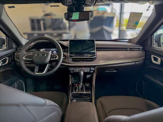 JEEP-COMMANDER-1.3 T270 TURBO FLEX OVERLAND AT6 JEEP-COMMANDER-2025