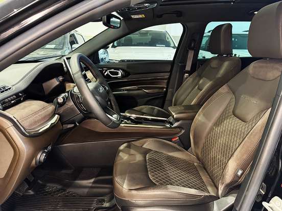JEEP-COMMANDER-2024