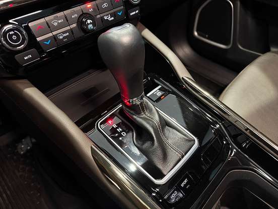 JEEP-COMMANDER-2024