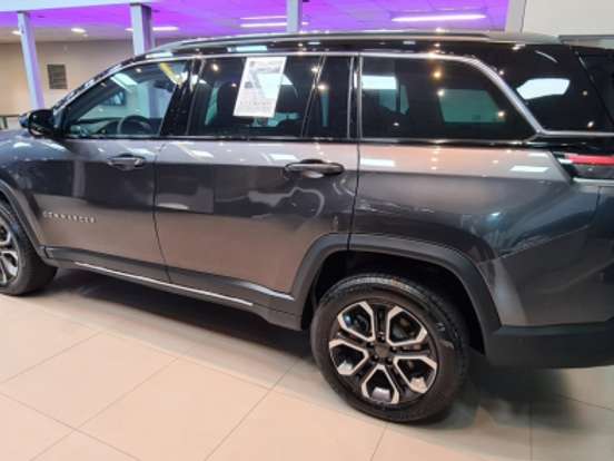 JEEP-COMMANDER-1.3 T270 TURBO MHEV LIMITED AT6 JEEP-COMMANDER-2026