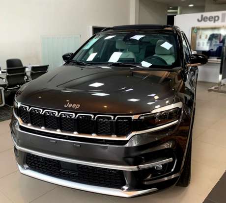 JEEP-COMMANDER-2026