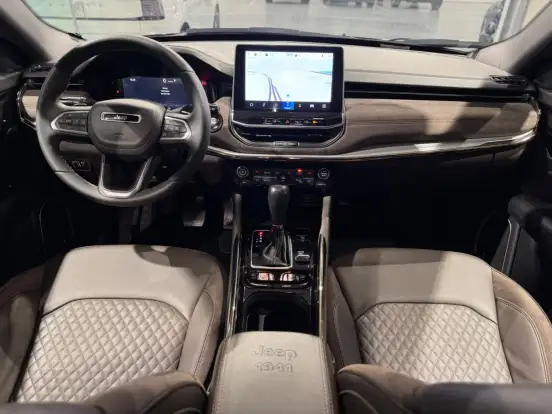 JEEP-COMMANDER-2023