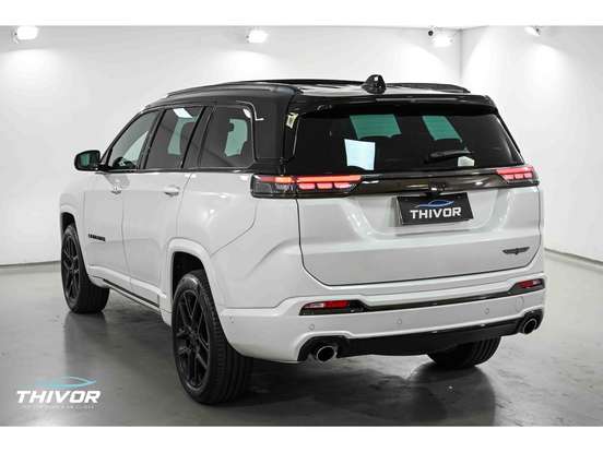 JEEP-COMMANDER-2.0 HURRICANE 4 TURBO GASOLINA BLACKHAWK AT9 JEEP-COMMANDER-2024