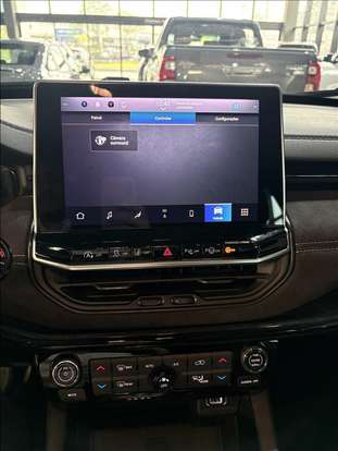 JEEP-COMMANDER-2025