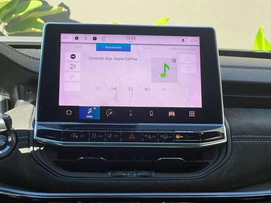 JEEP-COMMANDER-2024
