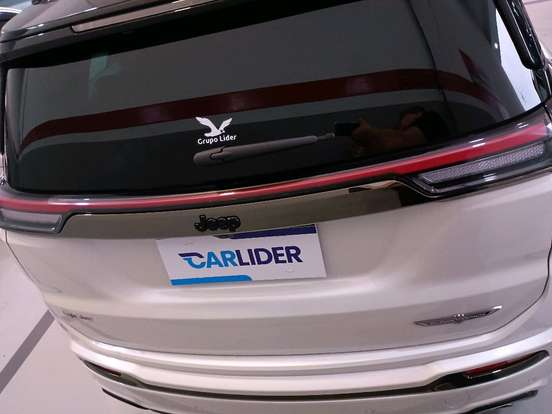 JEEP-COMMANDER-2025