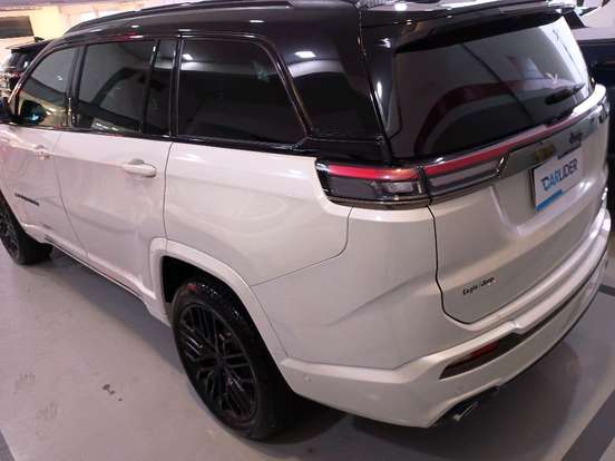 JEEP-COMMANDER-2025