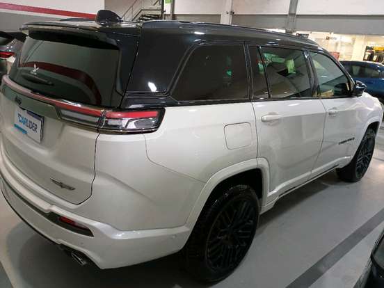 JEEP-COMMANDER-2.0 HURRICANE 4 TURBO GASOLINA BLACKHAWK AT9 JEEP-COMMANDER-2025