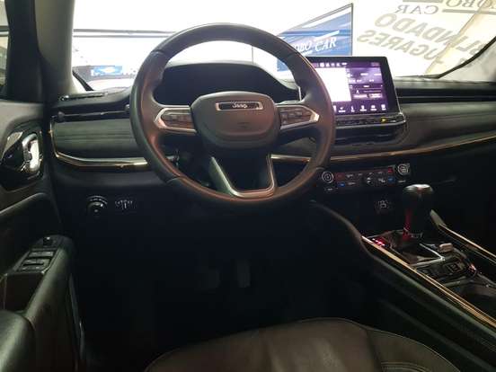 JEEP-COMMANDER-2021