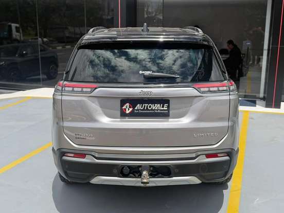 JEEP-COMMANDER-2022