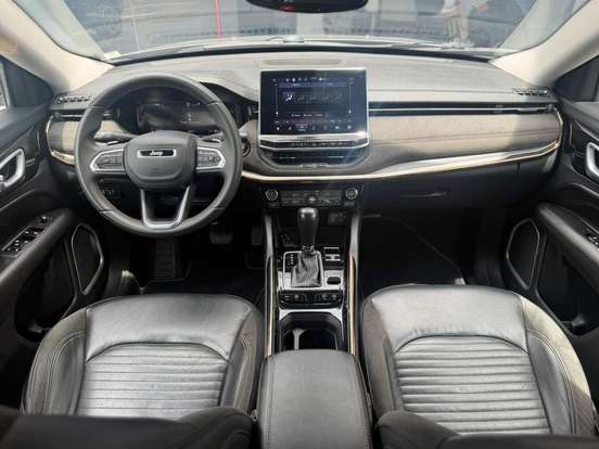 JEEP-COMMANDER-2022