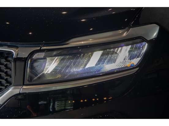 JEEP-COMMANDER-2023