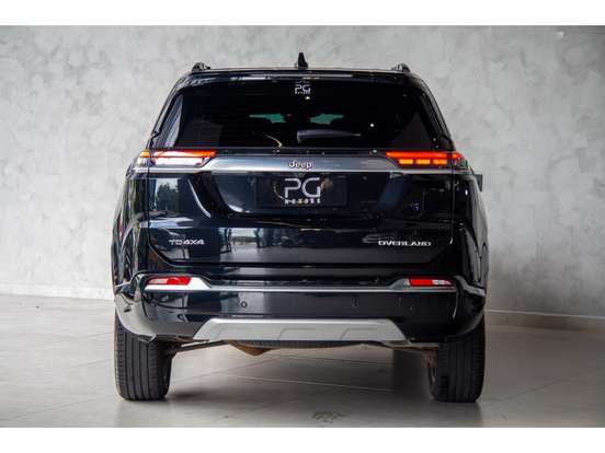JEEP-COMMANDER-2023