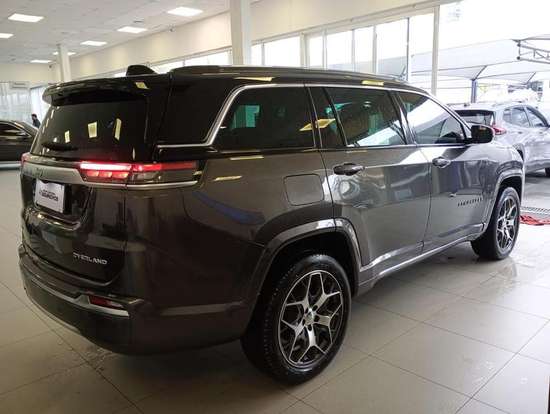 JEEP-COMMANDER-2022