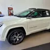JEEP COMMANDER 2.2 TURBO DIESEL OVERLAND AT9 JEEP COMMANDER 2.2 TURBO DIESEL OVERLAND AT9