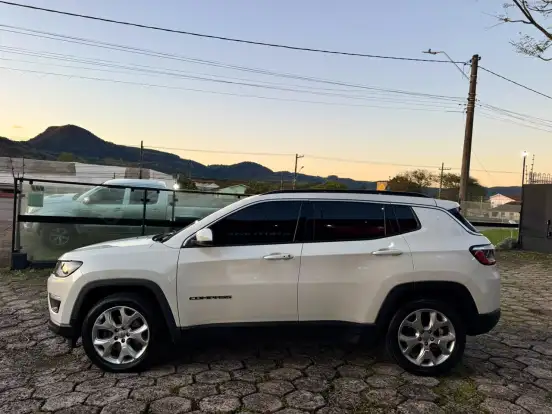 JEEP-COMPASS-2.0 16V FLEX LONGITUDE AUTOMÁTICO JEEP-COMPASS-2020