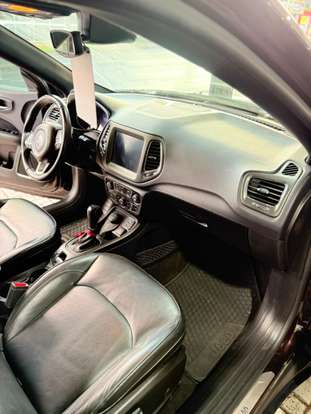 JEEP-COMPASS-2020