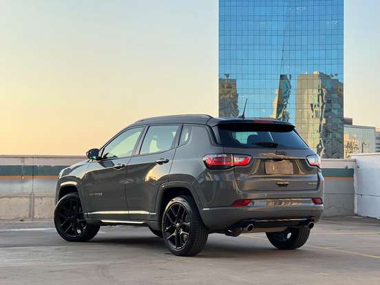 JEEP-COMPASS-2.0 HURRICANE 4 TURBO GASOLINA BLACKHAWK AT9 JEEP-COMPASS-2024