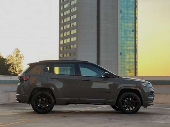 JEEP-COMPASS-2024