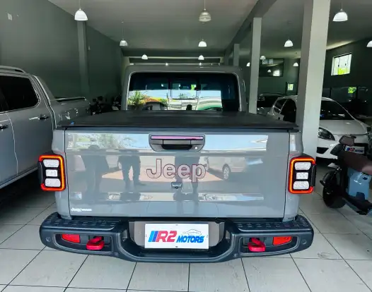 JEEP-GLADIATOR-2023