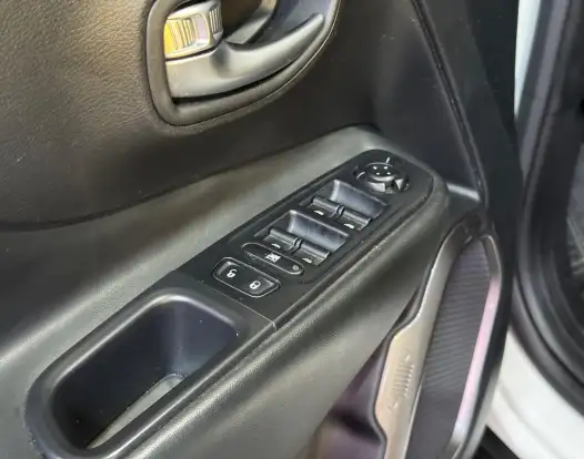 JEEP-RENEGADE-2018
