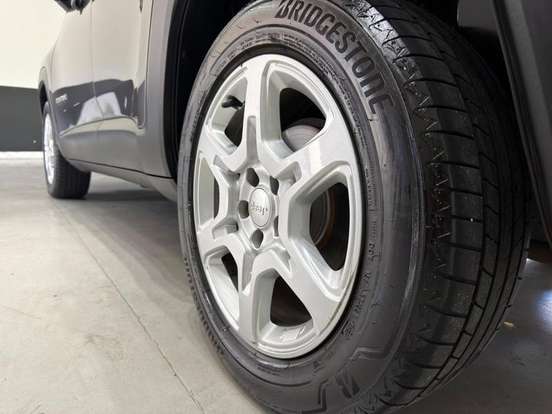 JEEP-RENEGADE-2024