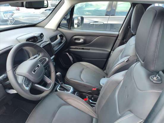 JEEP-RENEGADE-2024