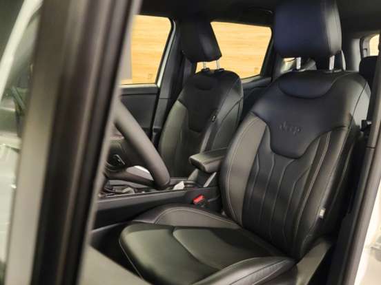 JEEP-RENEGADE-1.3 T270 TURBO MHEV LONGITUDE AT6 JEEP-RENEGADE-2026