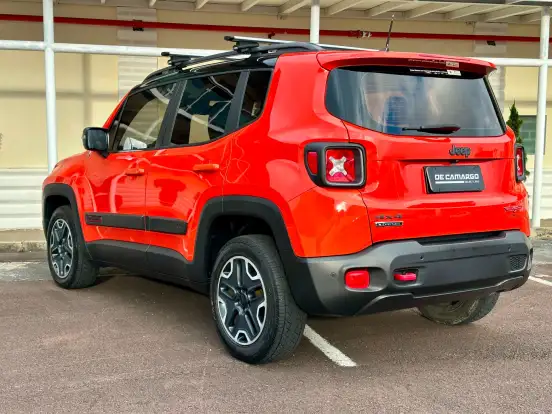 JEEP-RENEGADE-2.0 16V TURBO DIESEL TRAILHAWK 4P 4X4 AUTOMÁTICO JEEP-RENEGADE-2016
