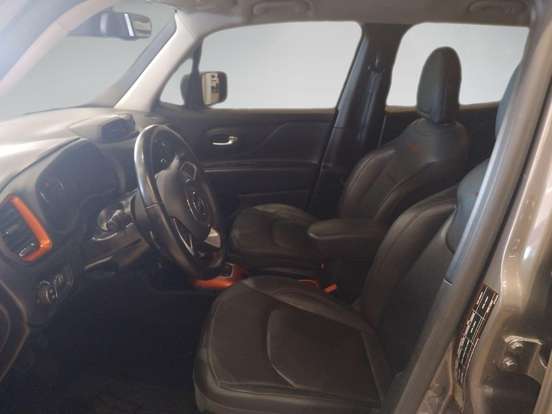 JEEP-RENEGADE-2.0 16V TURBO DIESEL TRAILHAWK 4P 4X4 AUTOMÁTICO JEEP-RENEGADE-2019
