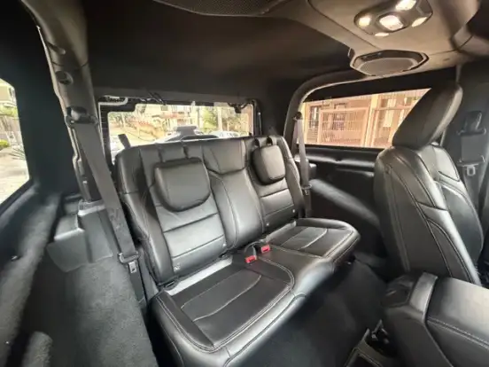 JEEP-WRANGLER-2.0 TURBO GASOLINA SAHARA 2P 4X4 AT8 JEEP-WRANGLER-2019