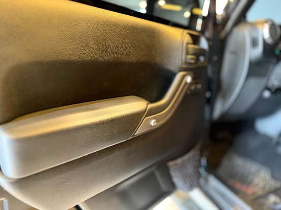 JEEP-WRANGLER-2014
