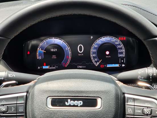 JEEP-COMMANDER-2023