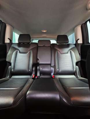 JEEP-COMMANDER-2023
