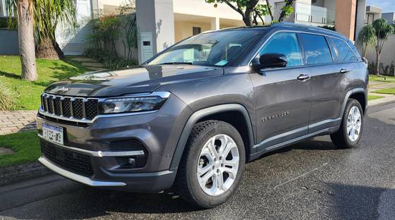 JEEP COMMANDER 1.3 T270 TURBO FLEX LONGITUDE AT6