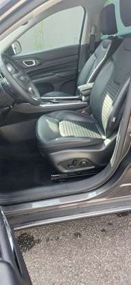 JEEP-COMMANDER-2025