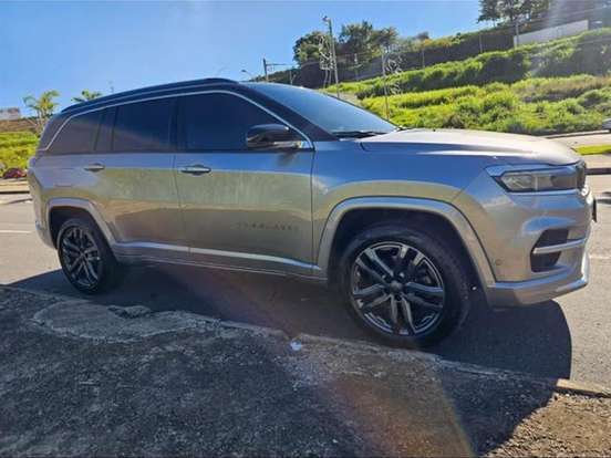 JEEP-COMMANDER-2.0 HURRICANE 4 TURBO GASOLINA OVERLAND AT9 JEEP-COMMANDER-2024