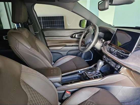 JEEP-COMMANDER-2.0 HURRICANE 4 TURBO GASOLINA OVERLAND AT9 JEEP-COMMANDER-2024