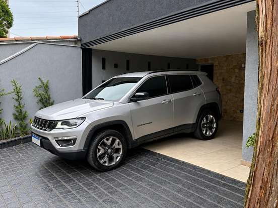 JEEP-COMPASS-2.0 16V DIESEL LONGITUDE 4X4 AUTOMÁTICO JEEP-COMPASS-2019