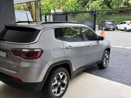 JEEP-COMPASS-2.0 16V DIESEL LONGITUDE 4X4 AUTOMÁTICO JEEP-COMPASS-2019