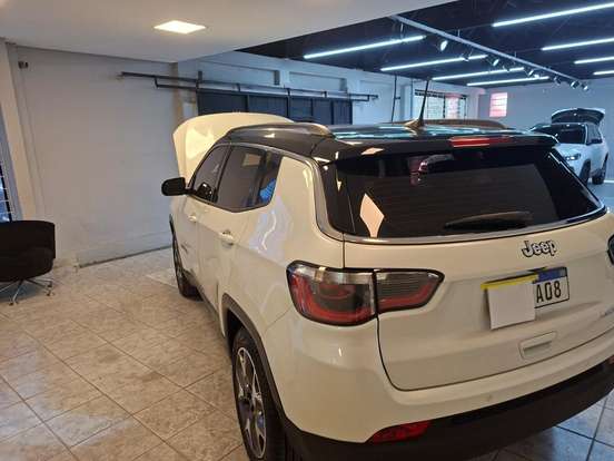 JEEP-COMPASS-2.0 16V FLEX LIMITED AUTOMÁTICO JEEP-COMPASS-2017