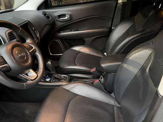 JEEP-COMPASS-2.0 16V DIESEL LONGITUDE 4X4 AUTOMÁTICO JEEP-COMPASS-2020