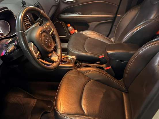 JEEP-COMPASS-2.0 16V FLEX SPORT AUTOMÁTICO JEEP-COMPASS-2017